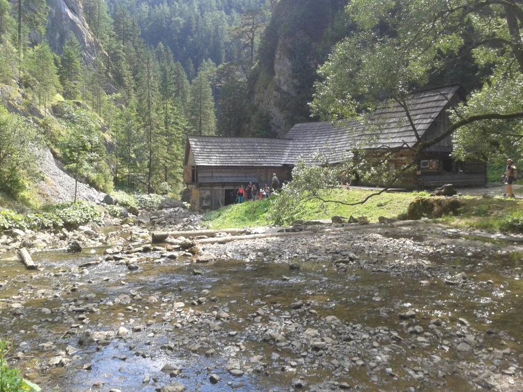 贝森诺瓦查塔酒店 Bešeňová 外观 照片
